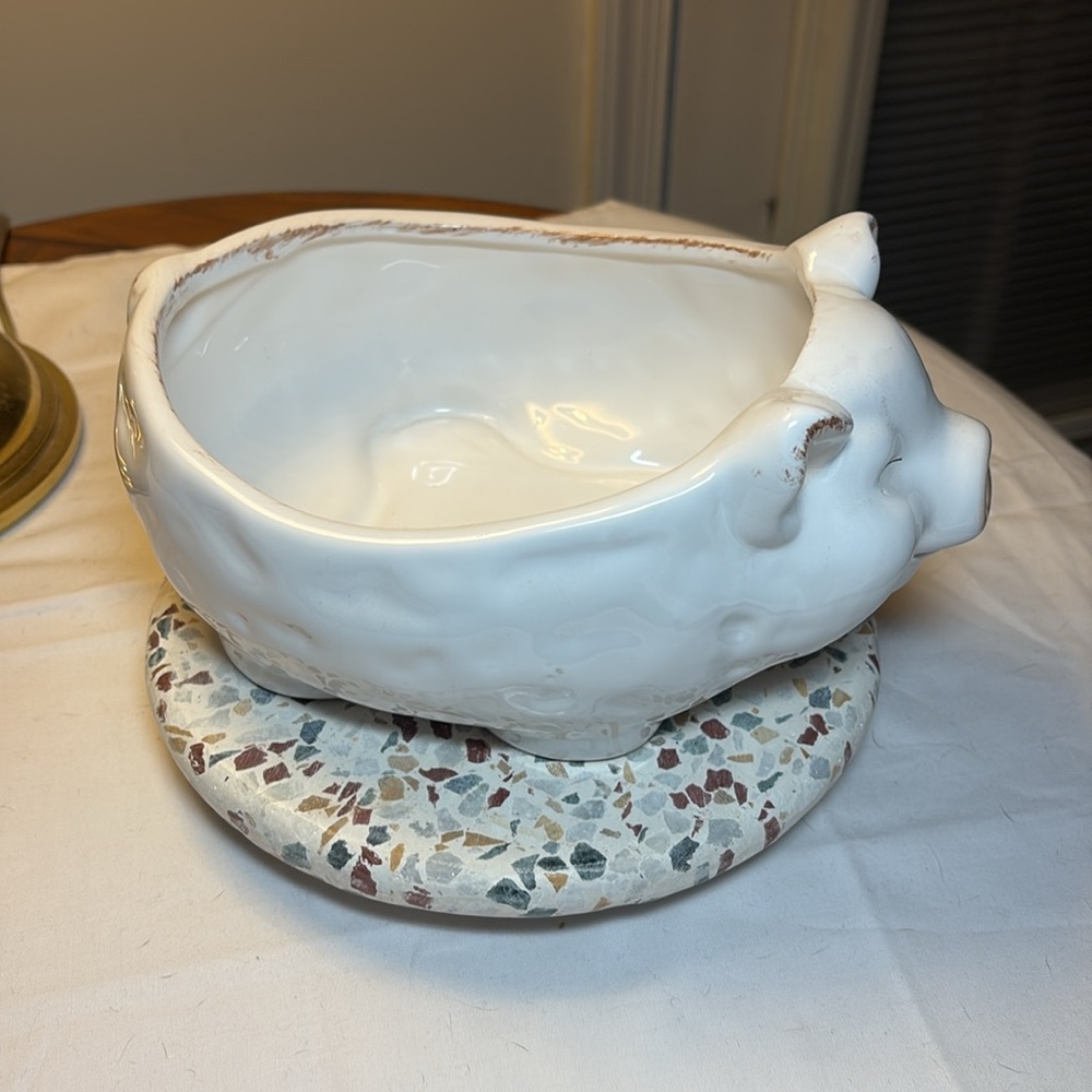 COPY - Medium Farmyard collection pig planter - Picture 4 of 5